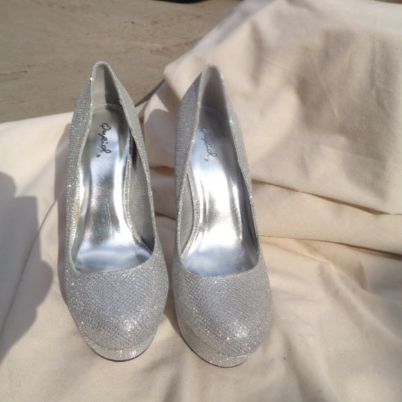 Iridescent platform heels NWT 7 1/2 - Picture 10 of 13